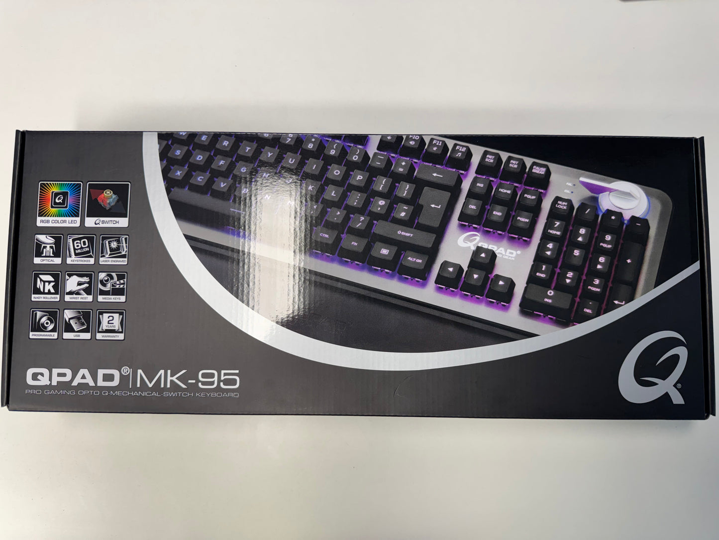 QPAD MK-95 PRO GAMING OPTO Q-MECHANICAL KEYBOARD