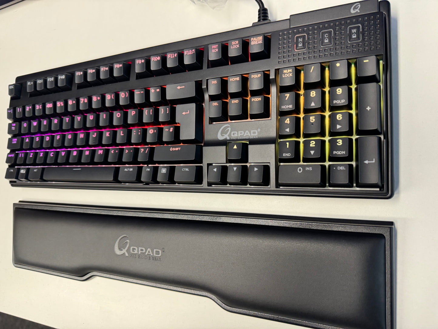 QPAD MK-75 PRO Gaming Mechanical Cherry MX Keyboard